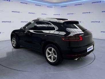 Porsche Macan — photo 3