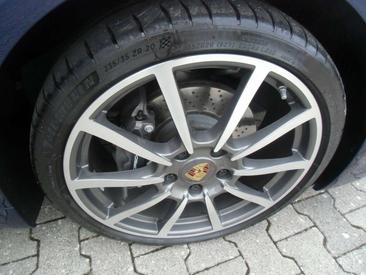 Porsche 718 Cayman — photo 18