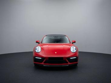 Porsche 911 Carrera 4S — photo 2