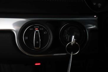 Porsche 718 Cayman — photo 22