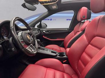 Porsche Macan — photo 12