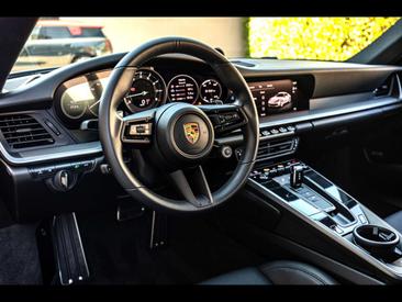 Porsche 911 Carrera S — photo 11