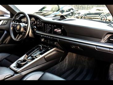 Porsche 911 Carrera S — photo 13