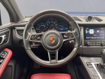 Porsche Macan — photo 15