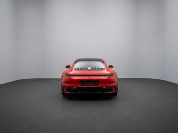 Porsche 911 Carrera 4S — photo 8