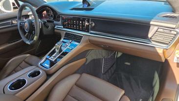 Porsche Panamera GTS — photo 15