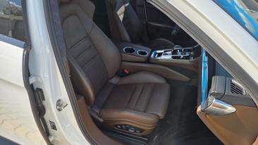 Porsche Panamera GTS — photo 16