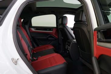 Porsche Cayenne S E-Hybrid — photo 8