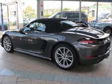 Porsche 718 Cabriolet Boxster — photo 6
