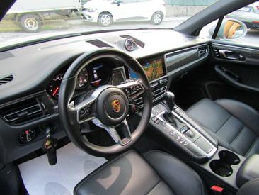 Porsche Macan I S — photo 7