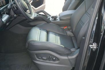 Porsche Cayenne S E-Hybrid — photo 20