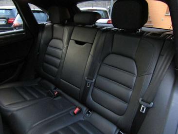Porsche Macan I S — photo 11