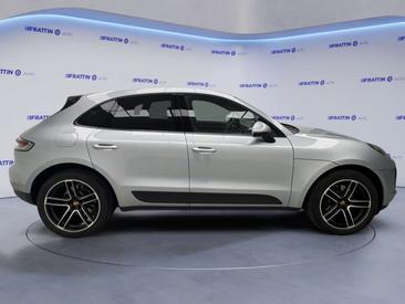 Porsche Macan — photo 7