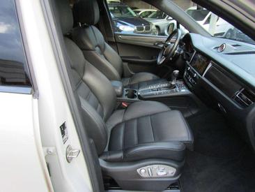 Porsche Macan I S — photo 12