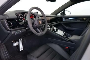 Porsche Panamera 4S E-Hybrid — photo 22