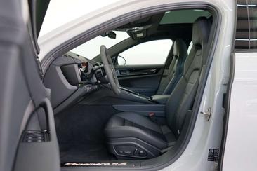 Porsche Panamera 4S E-Hybrid — photo 23