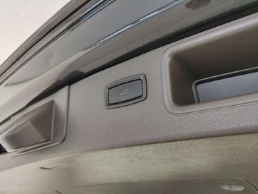 Porsche Macan I S — photo 19