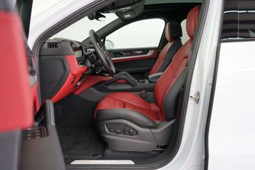 Porsche Cayenne S E-Hybrid — photo 22
