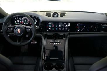Porsche Panamera 4S E-Hybrid — photo 28
