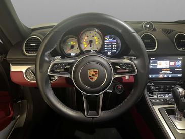 Porsche 718 Cayman S — photo 12
