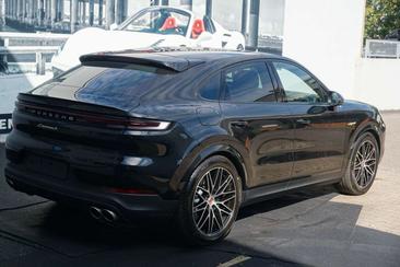 Porsche Cayenne S E-Hybrid — photo 31