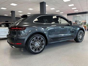 Porsche Macan I S — photo 7