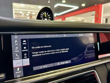 Porsche Panamera 4 E-Hybrid — photo 17