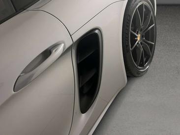 Porsche 718 Cayman S — photo 21