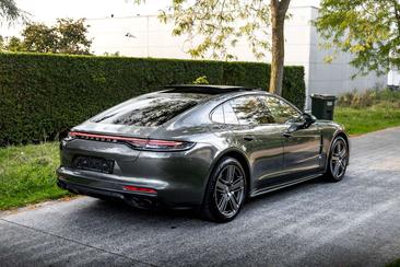 Porsche Panamera 4 E-Hybrid — photo 18