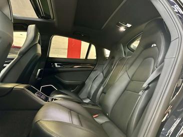Porsche Panamera 4 E-Hybrid — photo 31