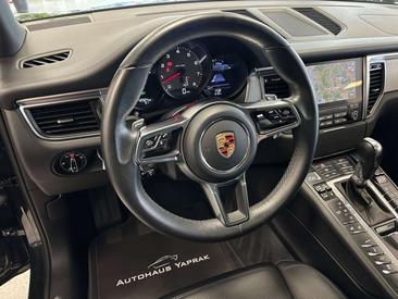 Porsche Macan I S — photo 22