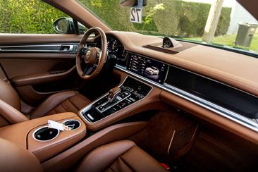 Porsche Panamera 4 E-Hybrid — photo 20