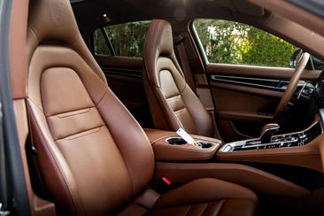 Porsche Panamera 4 E-Hybrid — photo 22