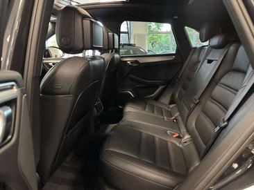 Porsche Macan I S — photo 29