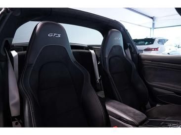 Porsche 911 Targa Targa 4 GTS — photo 12