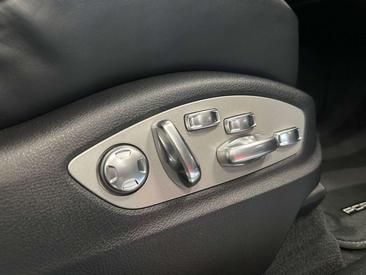 Porsche Macan I S — photo 37