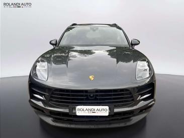 Porsche Macan — photo 7