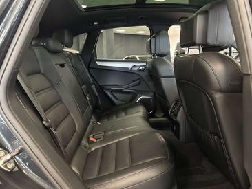 Porsche Macan I S — photo 42