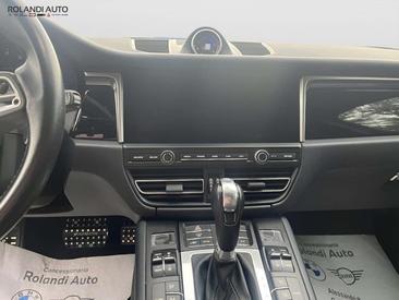 Porsche Macan — photo 13