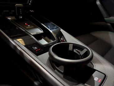 Porsche 911 Carrera — photo 13