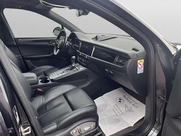 Porsche Macan — photo 15