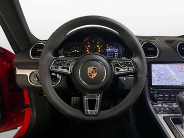 Porsche 718 Cayman — photo 12