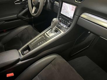 Porsche 718 Cayman — photo 17