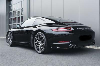 Porsche 911 Carrera