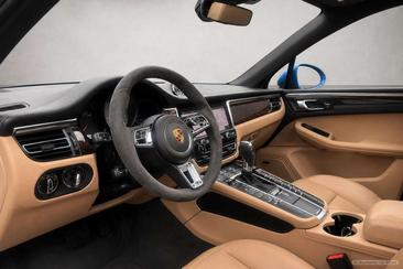 Porsche Macan I S — photo 10