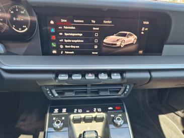 Porsche 911 Carrera — photo 10