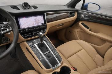 Porsche Macan I S — photo 18