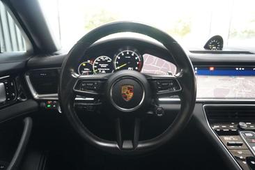 Porsche Panamera 4 E-Hybrid — photo 35