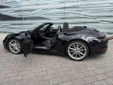 Porsche 911 Cabriolet Carrera — photo 6