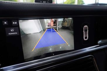 Porsche Panamera 4 E-Hybrid — photo 43